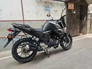 Yamaha FZ 2024 ব্ল্যাক