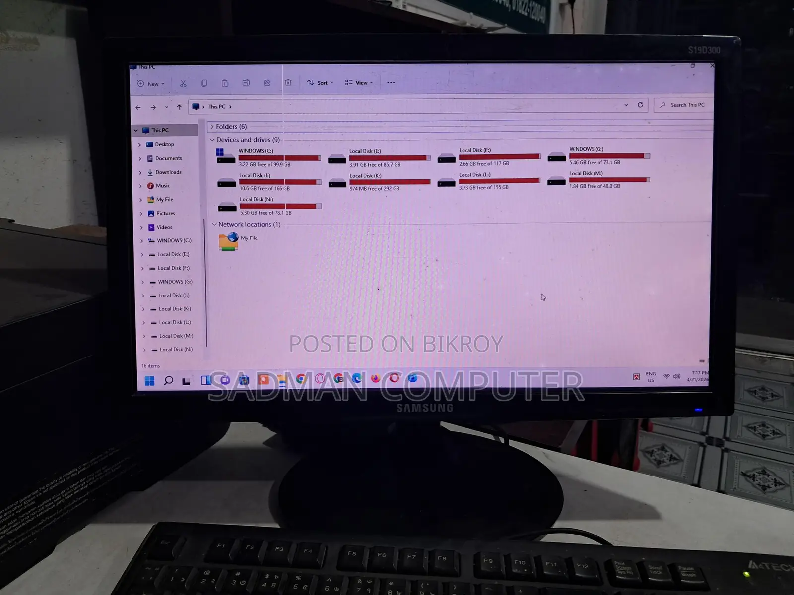 19" Samsung LED Monitor