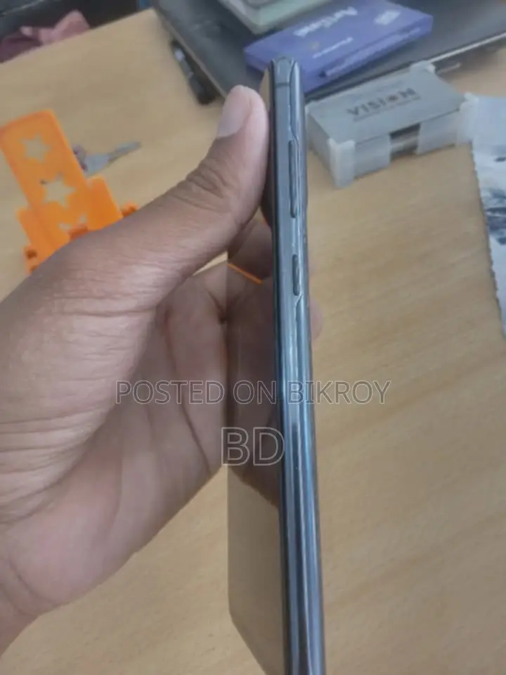 স্যামসাং গ্যালাক্সি এস২০ এফই ১২৮ জিবি ব্লু