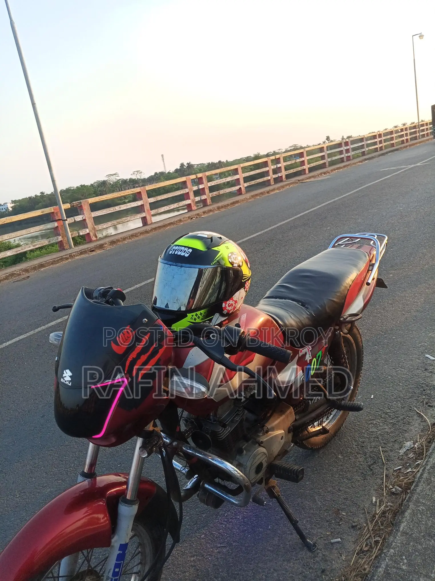 Bajaj CT 100 . 2004
