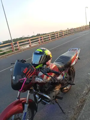 Bajaj CT 100 . 2004