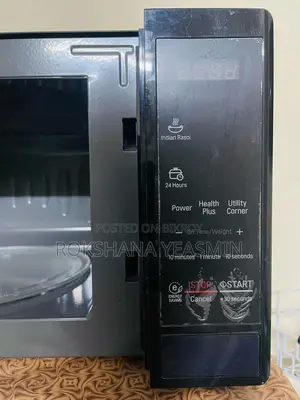 LG iWave Microwave Oven - Good Condition (Used for 3 years)