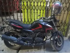 Hero Hunk 2023 Black