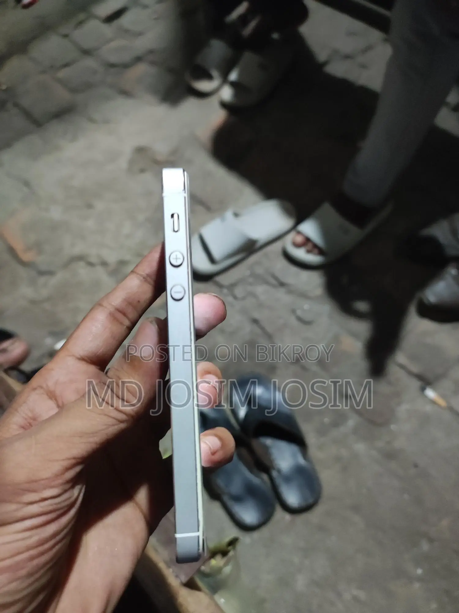 Apple iPhone 5 1/8 (Used)