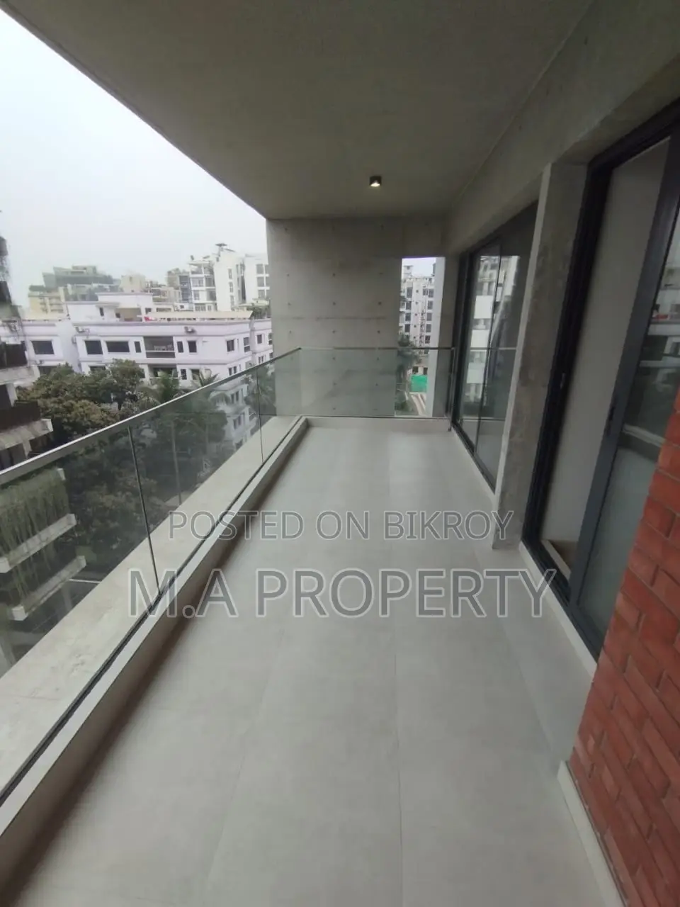 Rent Apartment 4-Bed 4150sqft 7th floor Gulshan North