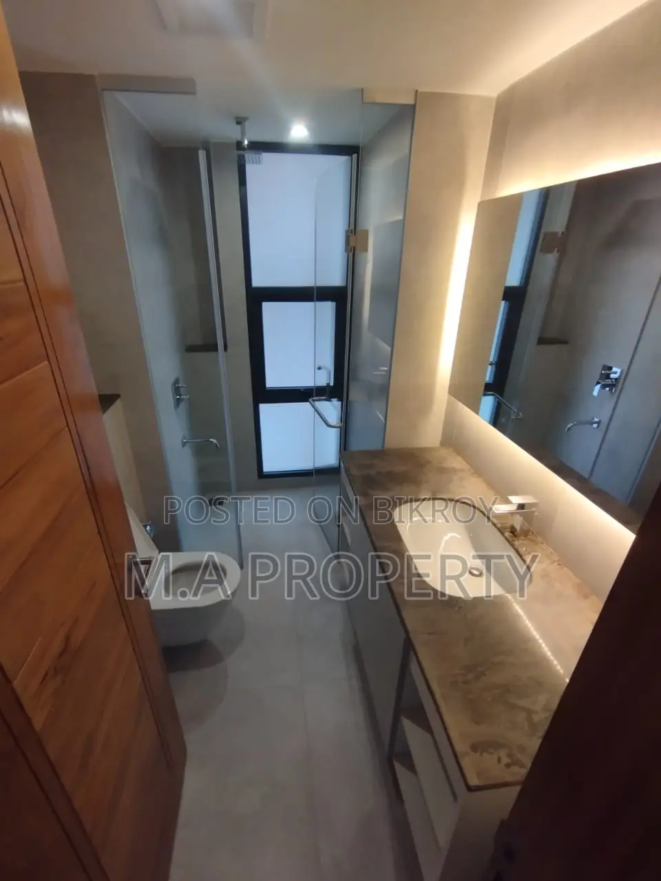 Rent Apartment 4-Bed 4150sqft 7th floor Gulshan North