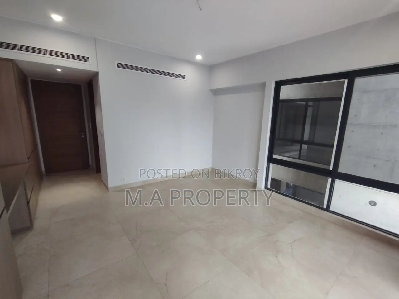 Rent Apartment 4-Bed 4150sqft 7th floor Gulshan North