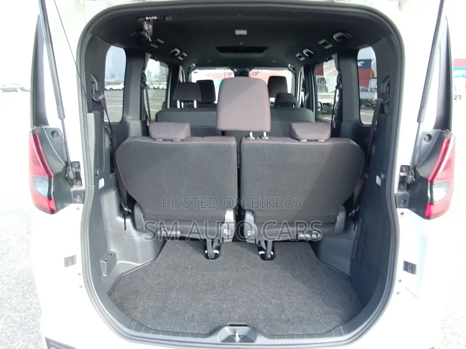 Toyota Noah Hybrid S-G Pearl 2022