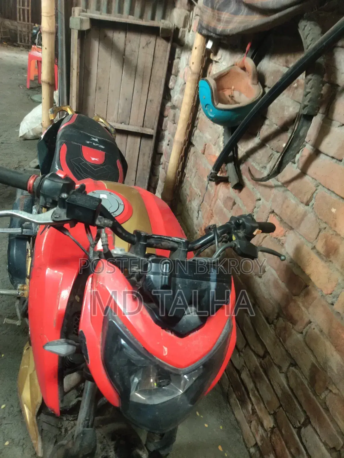 TVS Apache 160 4V 2020 Red