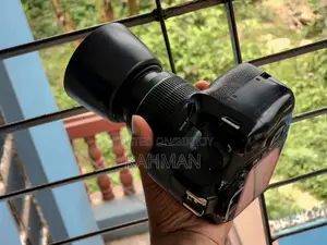 canon 1300d with 18=55 mm is-2 kit lens