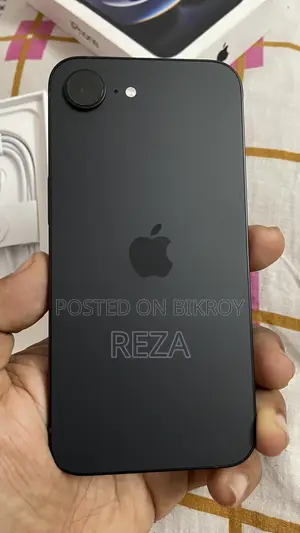Apple iPhone 16e 128 GB Black