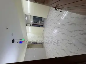 জরুরি ভিত্তিতে অ্যাপার্টমেন্ট বিক্রয়