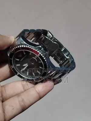 ঘড়ি বিক্রয় হবে