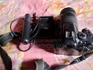 Nikon D 5200