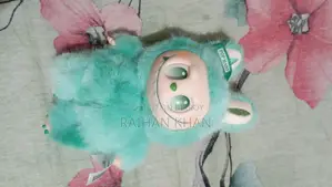লাবুবু পুতুল