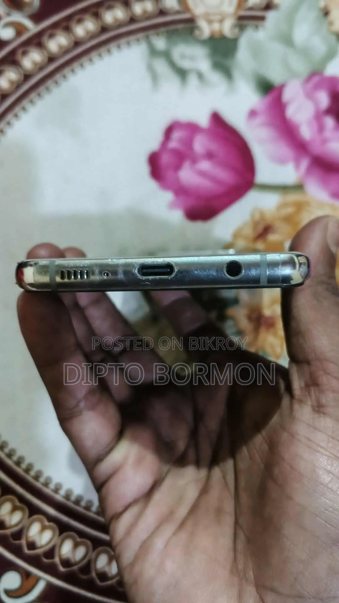 Samsung Galaxy S10 Plus . (Used)