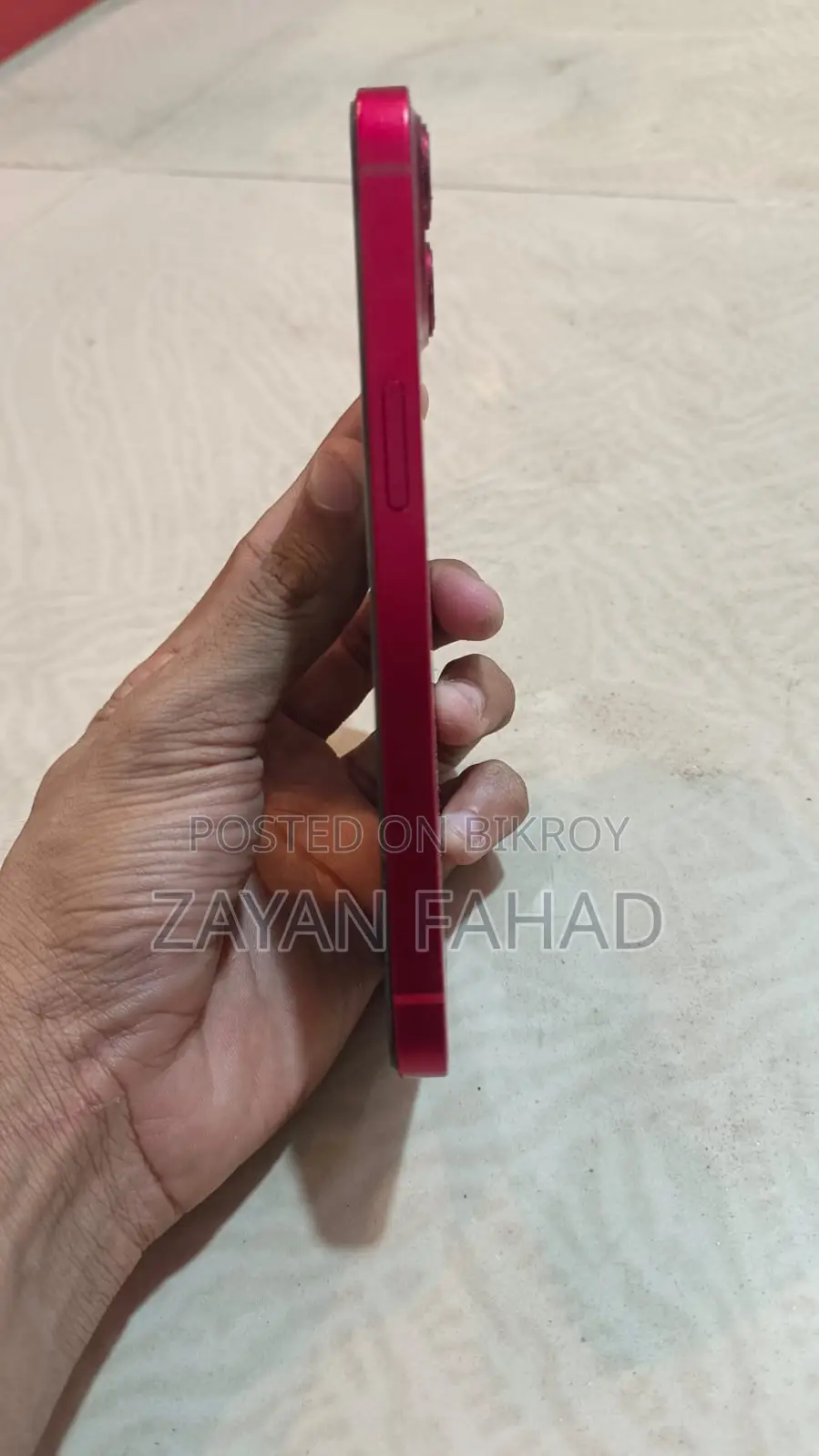 Apple iPhone 13 (Used)