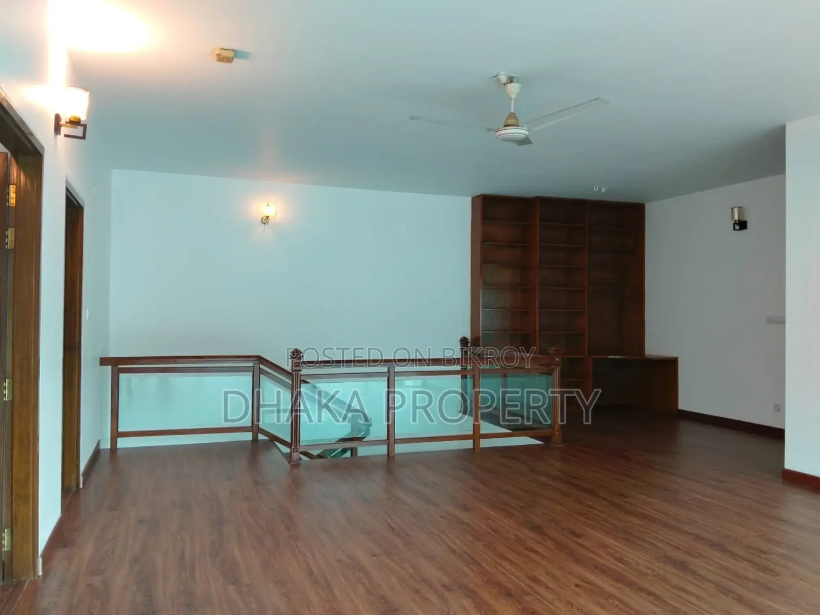 Duplex 4200 SqFt 4 Bedroom 2 Parking Apartment Rent at Baridhara Diplomatic Area