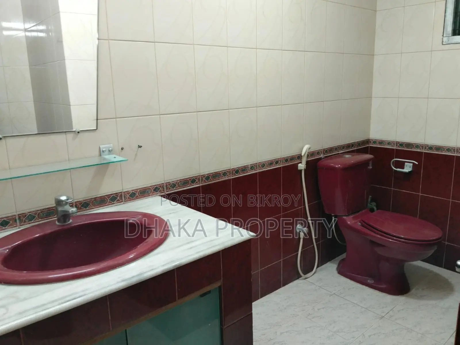 Duplex 4200 SqFt 4 Bedroom 2 Parking Apartment Rent at Baridhara Diplomatic Area