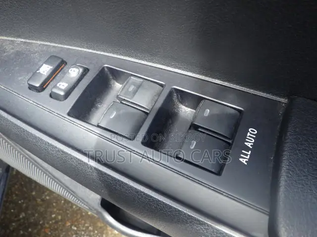 Toyota Corolla Fielder 1.5 Hybrid FWD 2020 Black