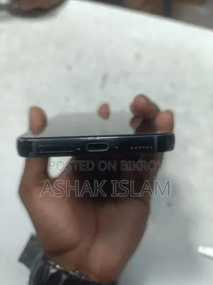 Samsung Galaxy S23 (Used)