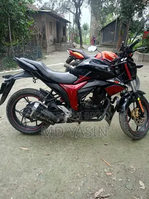 Suzuki Gixxer Monotone . 2016