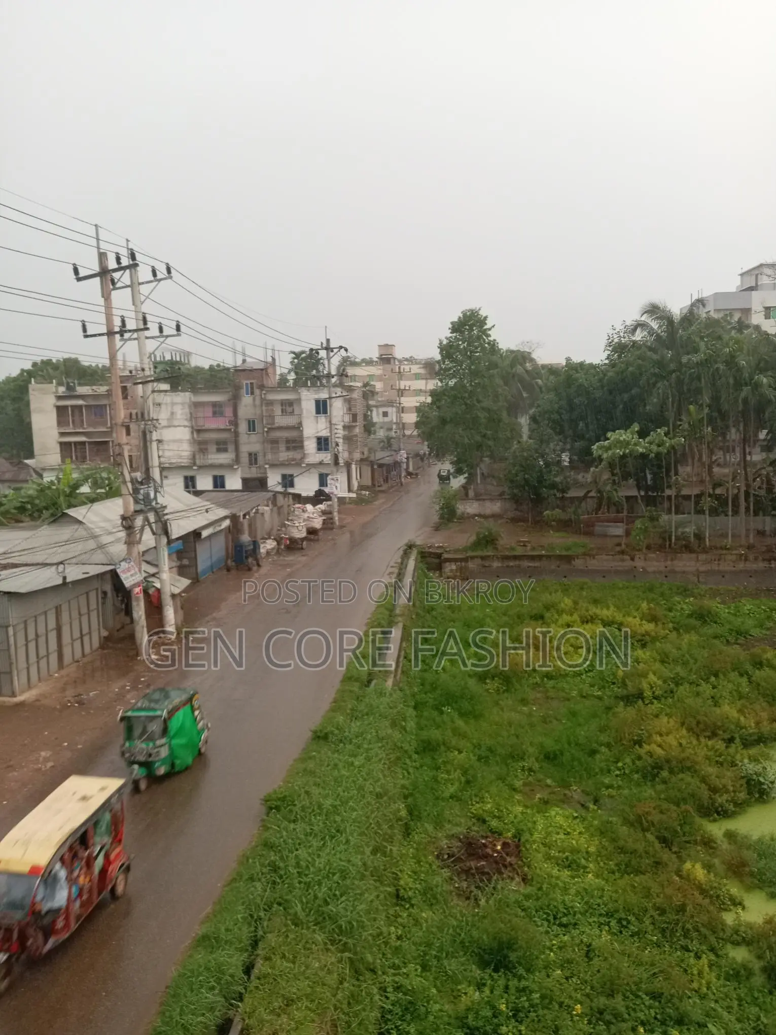House for sale with clear title land