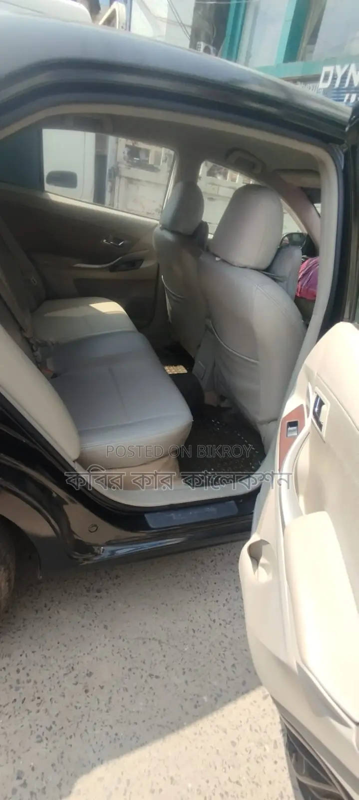 Toyota Premio push start 2011