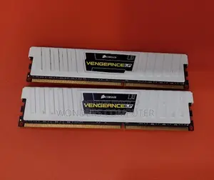 Corsair Vengence Snow White 4 Gb DDR 3 1 Year Warranty