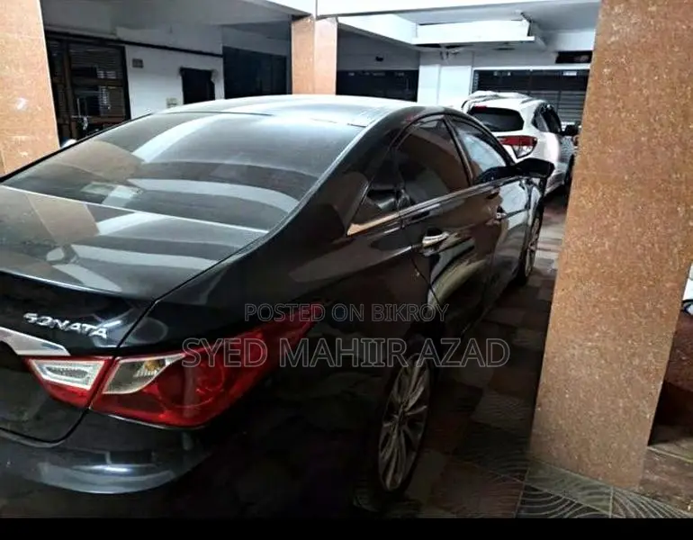 Hyundai Sonata 2011