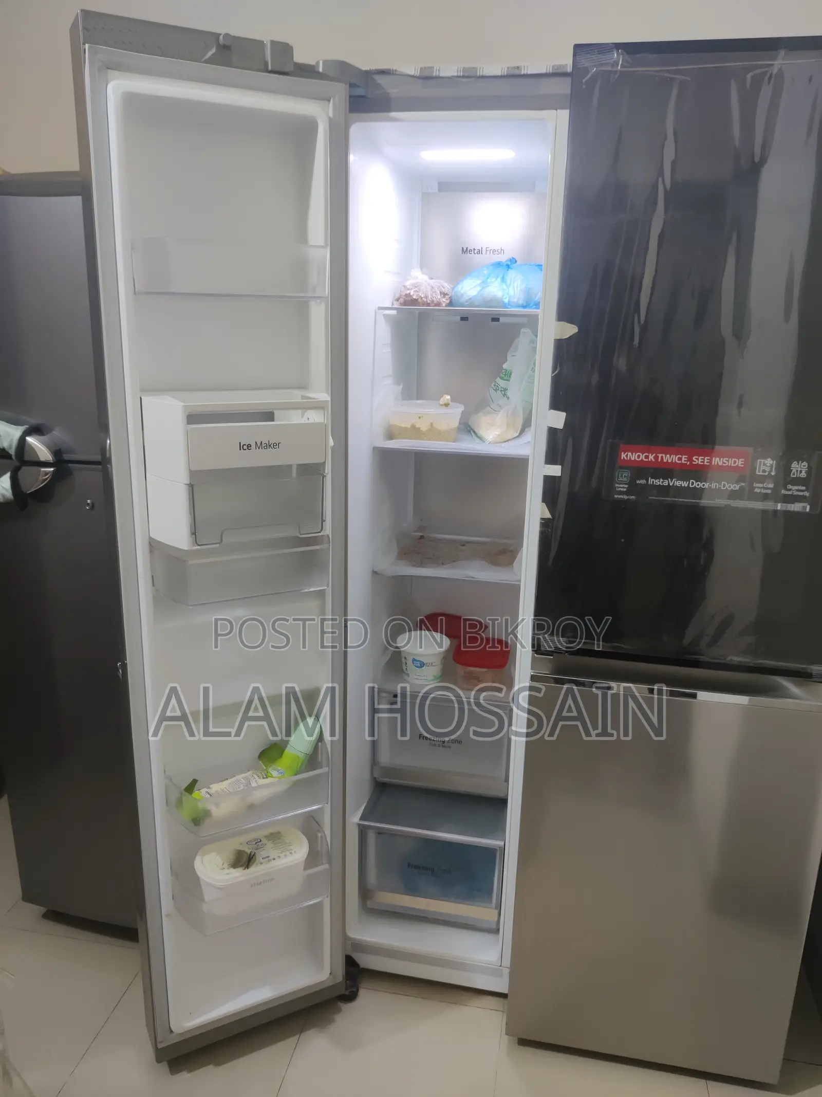 Lg Refrigerator, Almost Look Like New
