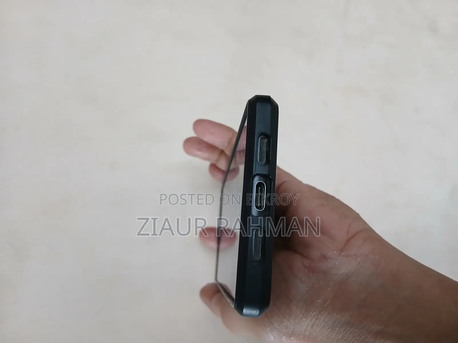 Sony Xperia XZ10 (Used)