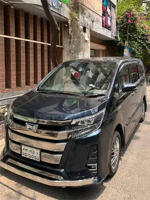 Toyota Noah good 2018