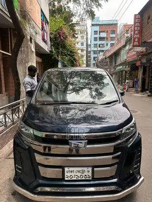 Toyota Noah good 2018