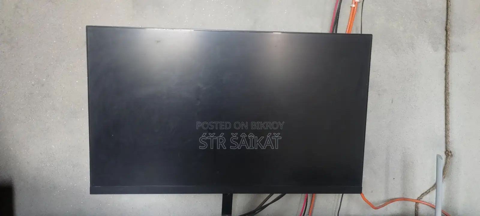 Core i3, 16GB RAM, 256GB SSD, 24-inch Monitor