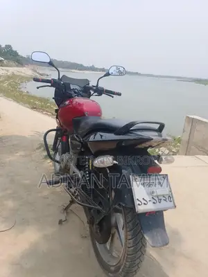 Bajaj Pulsar 150 . 2013