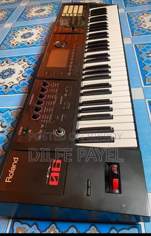 Keyboard Roland Fa06