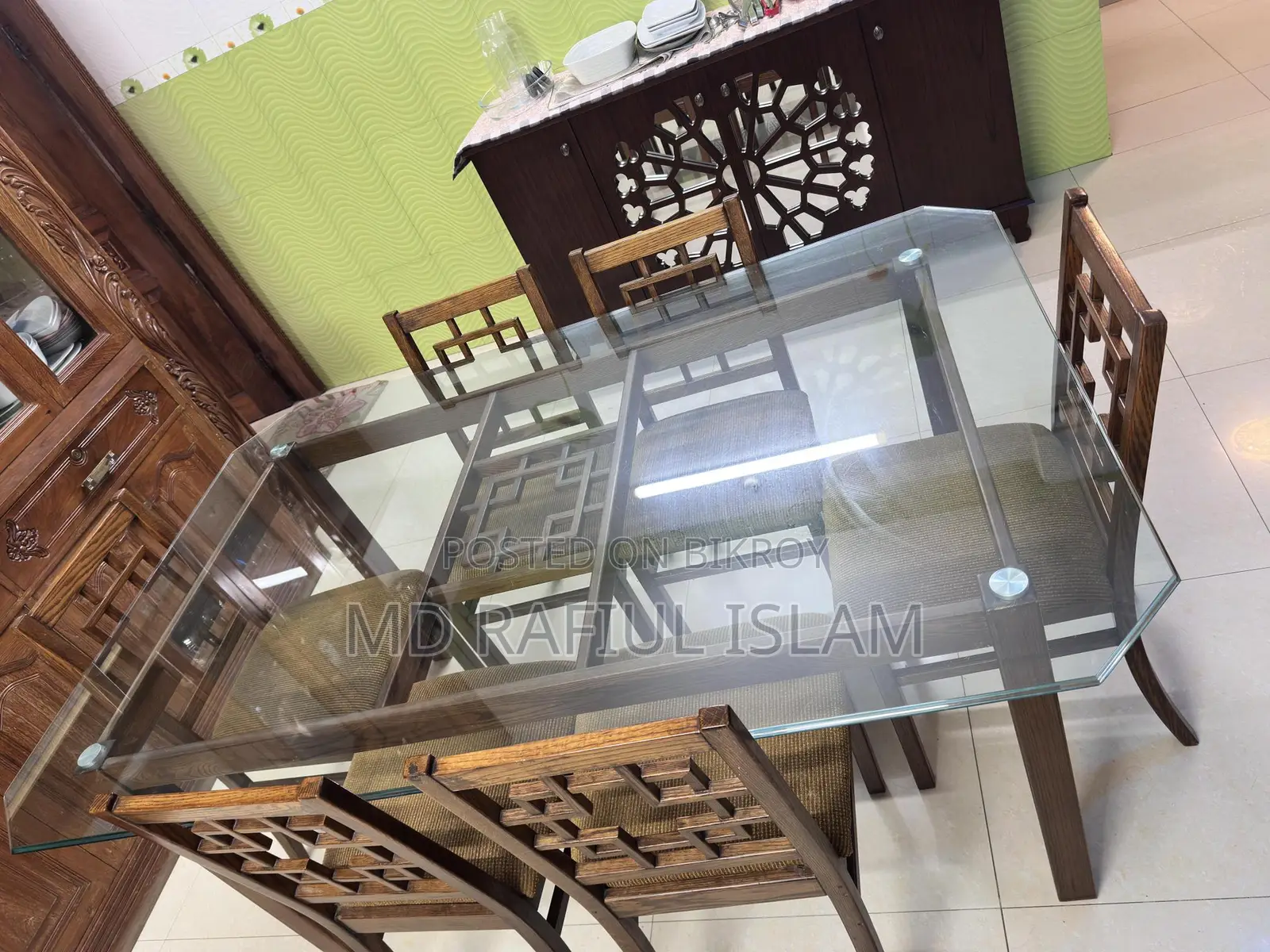 হাতিলের ৬টি চেয়ারসহ ডাইনিং টেবিল