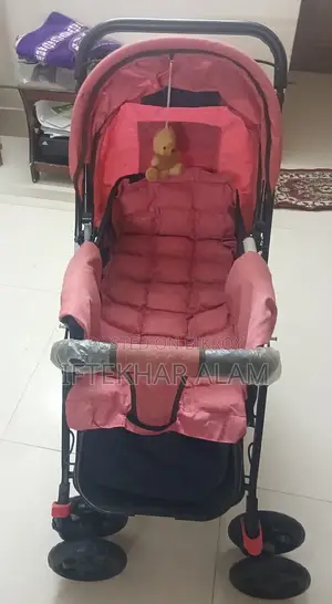 বেবি স্ট্রোলার