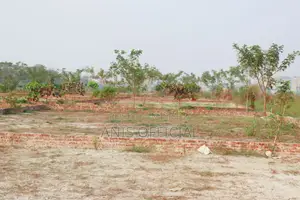 আজই আপনার পছন্দের প্লট কিনুন,এখনি বাড়ি র্নিমান করুন।।