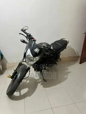 Bajaj Pulsar 135 . 2014