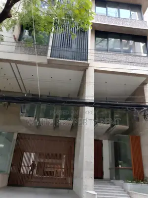 Luxurious Apartment Rent at Gulshan 1 Road 140