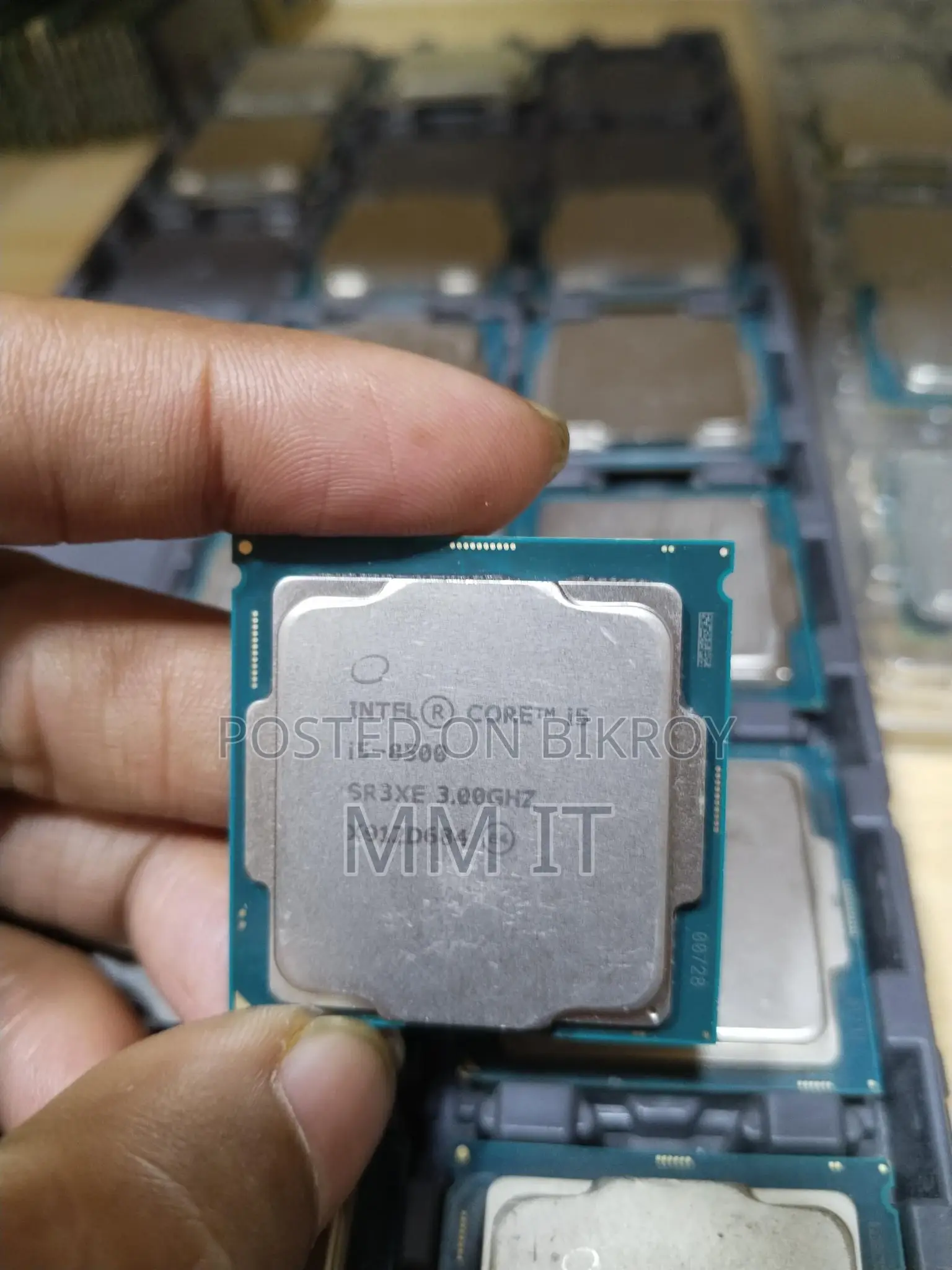 প্রসেসর CORE i5 ৮ম জেনারেশন পাওয়া যাচ্ছে