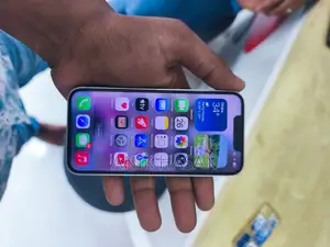 Apple iPhone 13 Mini . (Used)