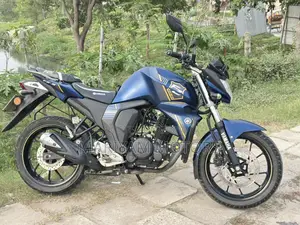 Yamaha FZs V2 স্মার্ট কাড 2023