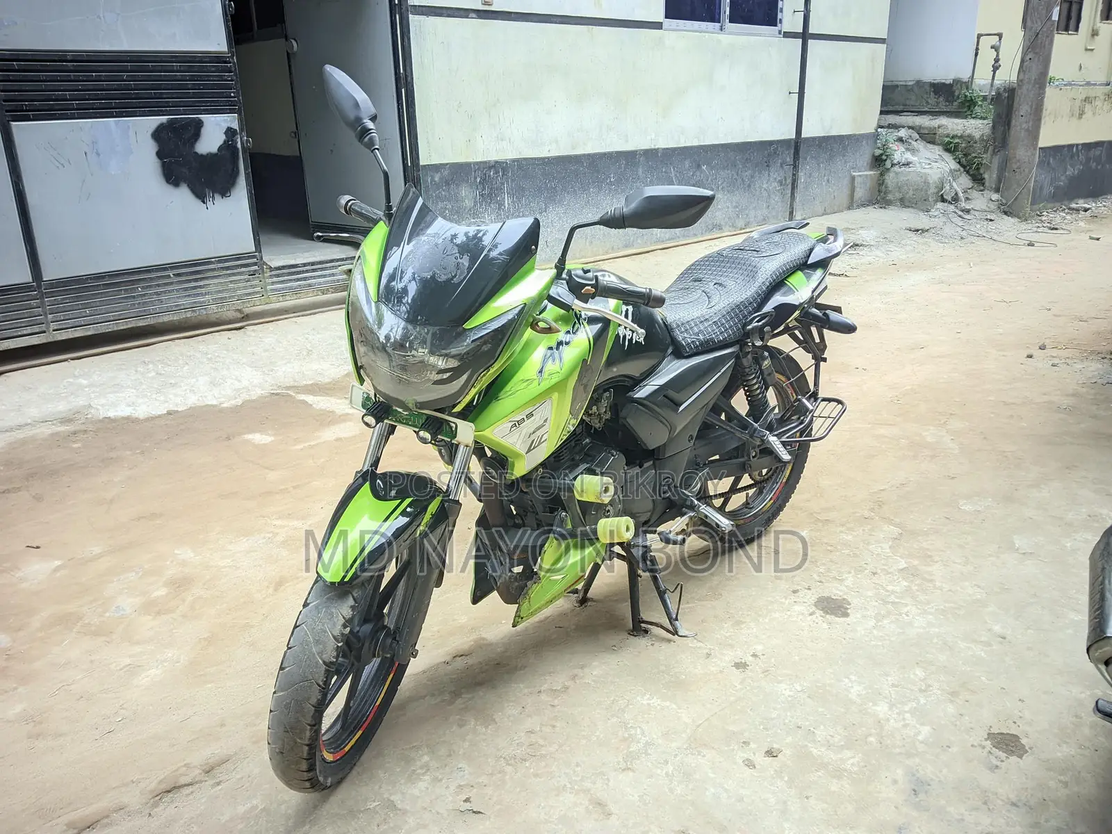 TVS Apache RTR 2014