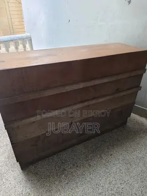 Wooden Showcase Cabinet