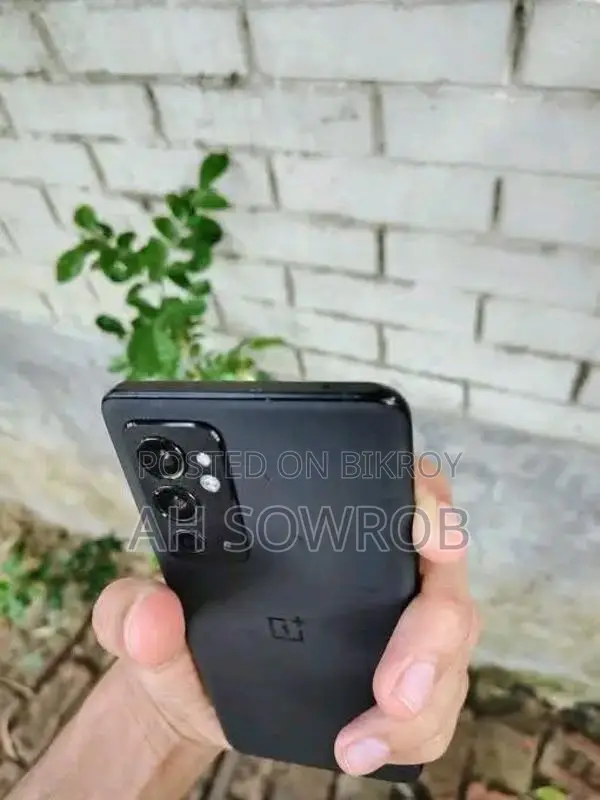 OnePlus 9RT used (Used)