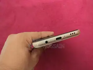 LG V60 5G 8/128 (Used)