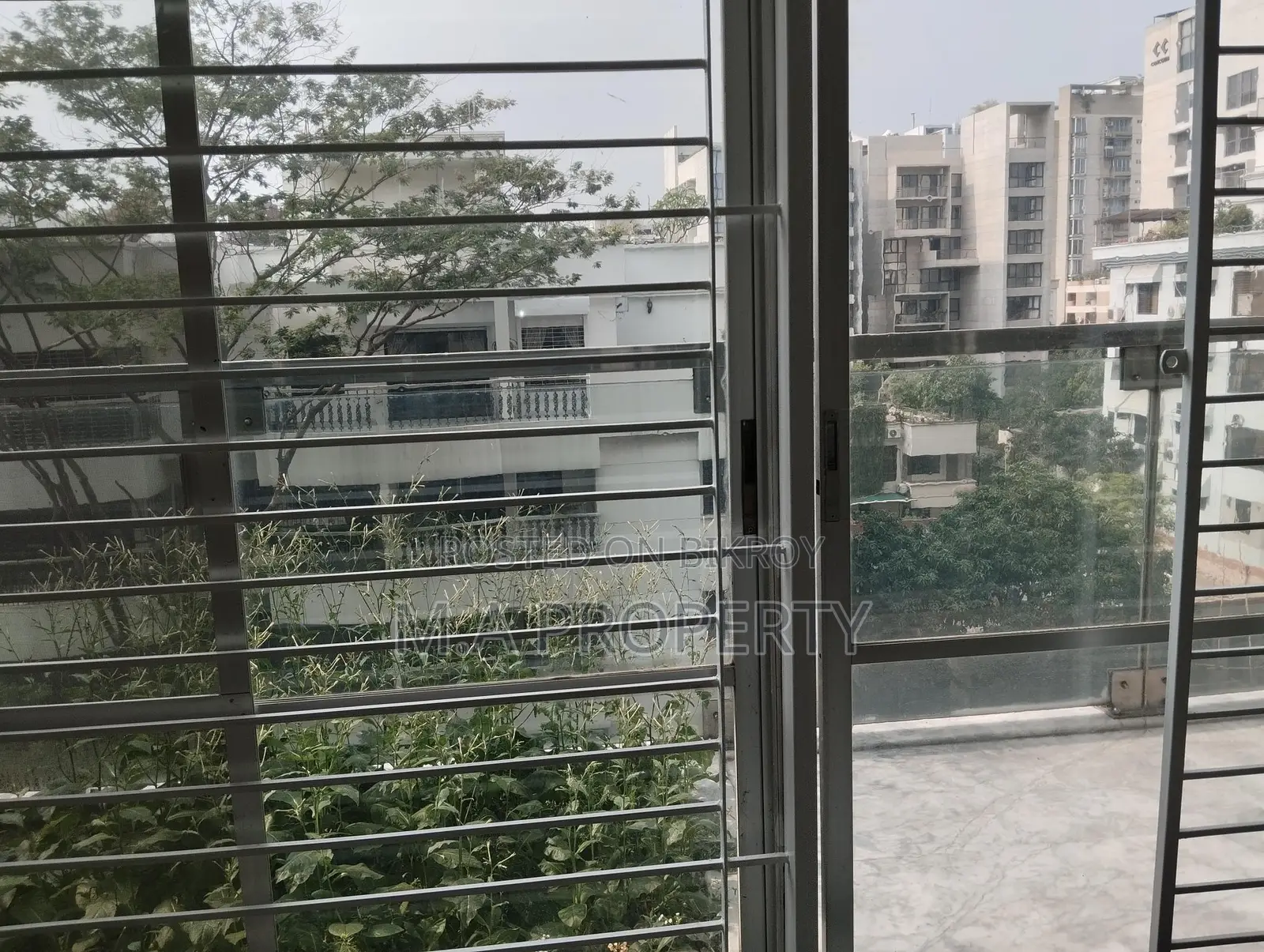 বারিধারা ডিপ্লোম্যাটিক জোনে ৪ বেডের সেমি-ফার্নিশড ফ্ল্যাট ভাড়া হবে